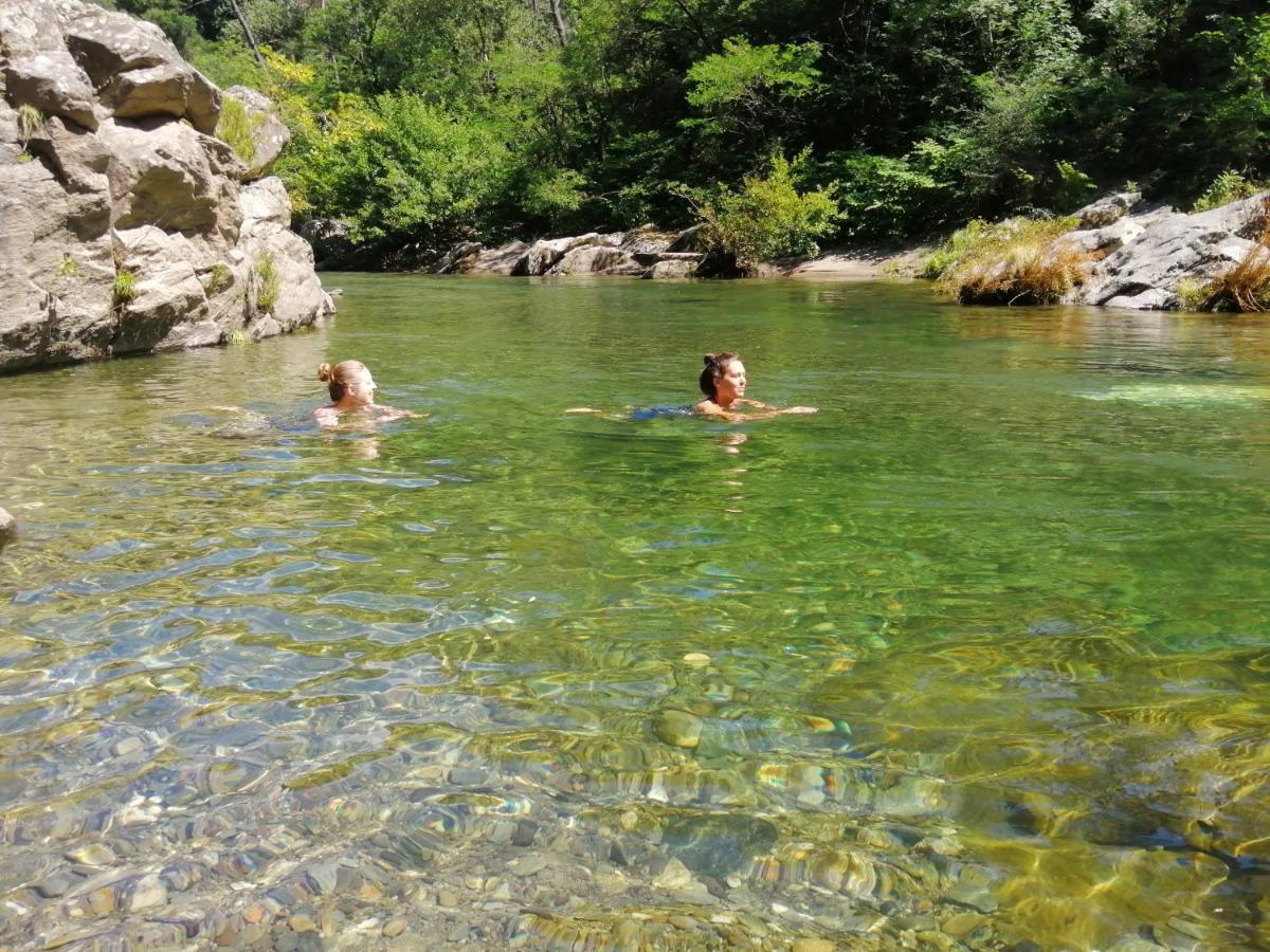 Le Moulin Du Luech Hotel Peyremale Buitenkant foto