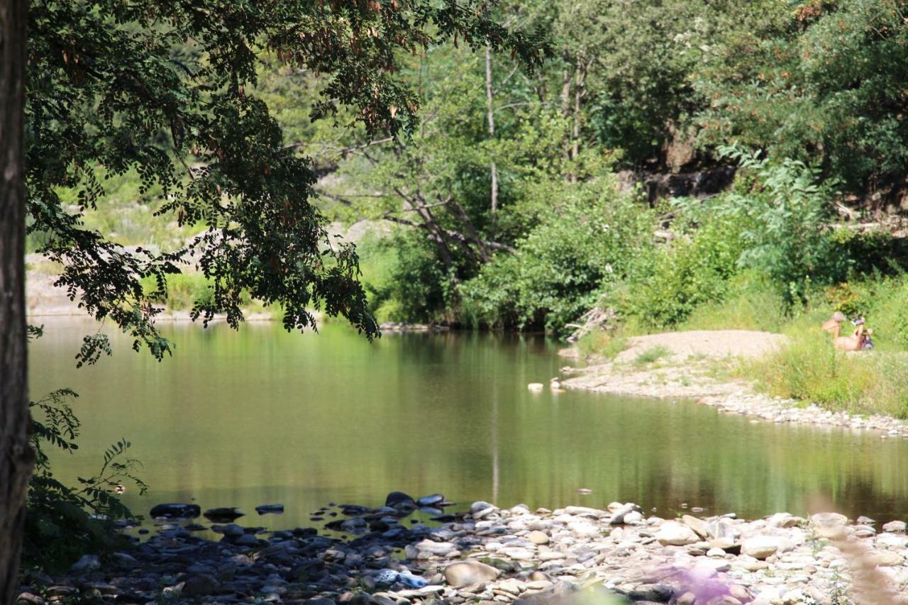 Le Moulin Du Luech Hotel Peyremale Buitenkant foto